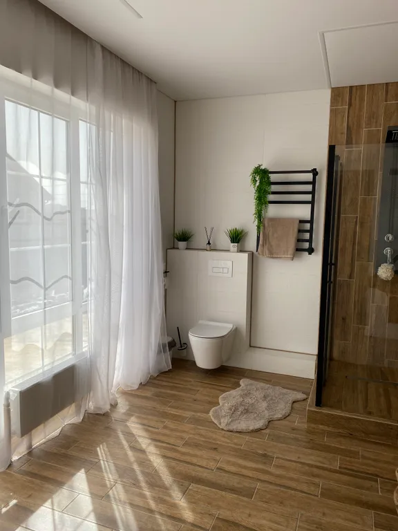 Дизайнерский дом с сауной и джакузи