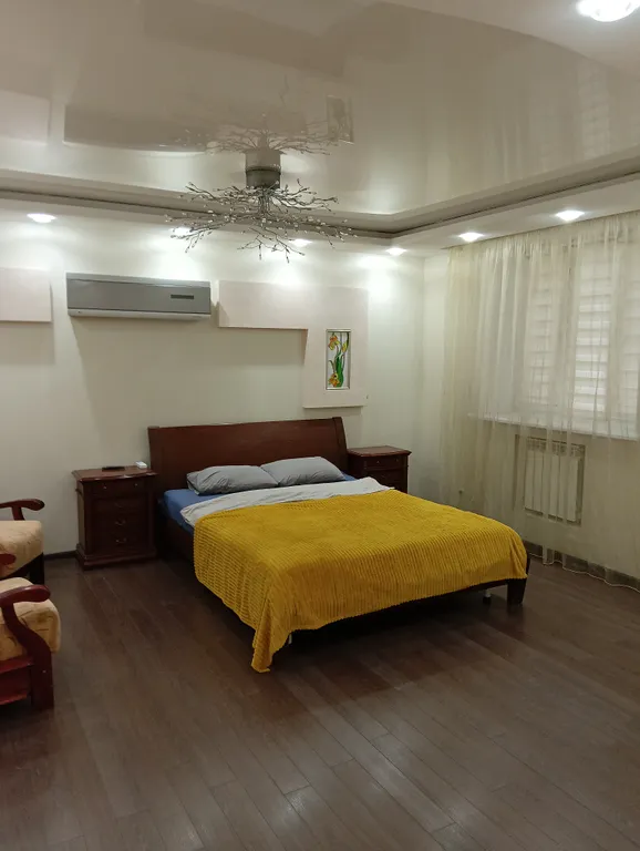 Уютная квартира напротив Дворца игровых видов спорта