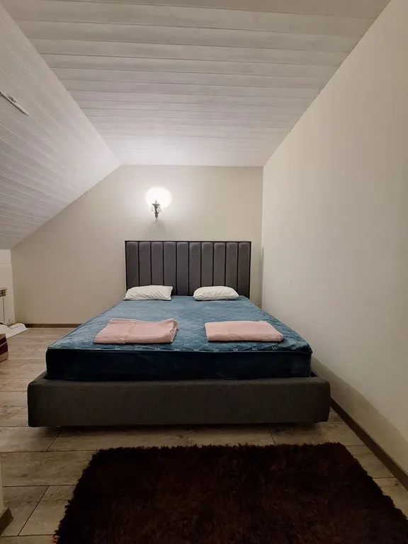 Большой 3х-этаж. дом на берегу моря