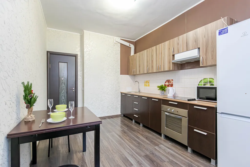 Уютная двухкомнатная квартира у Планеты