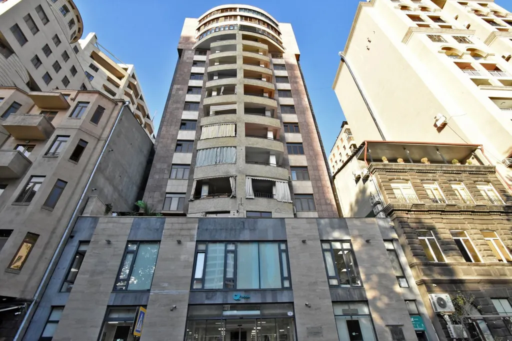 Просторная квартира в самом центре города