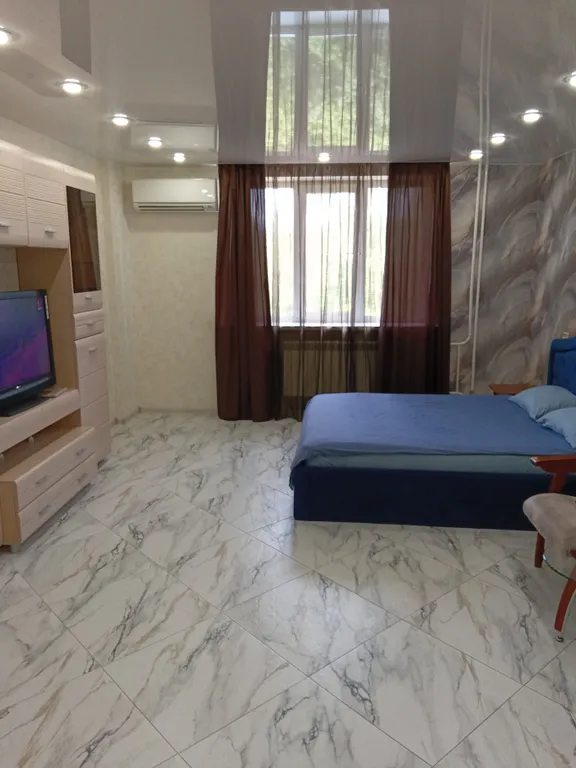 Квартира с евроремонтом у дворца игровых видов спорта