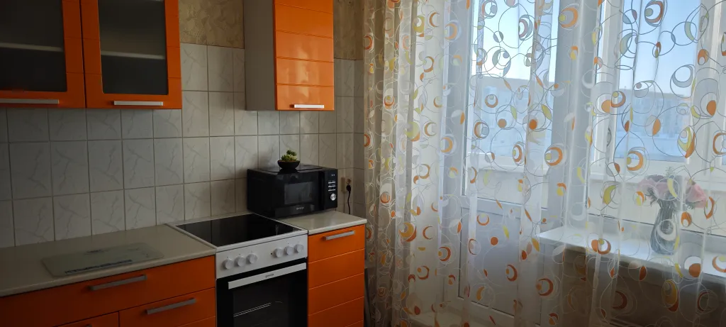 Квартира с видом на парк и во двор, с парковкой