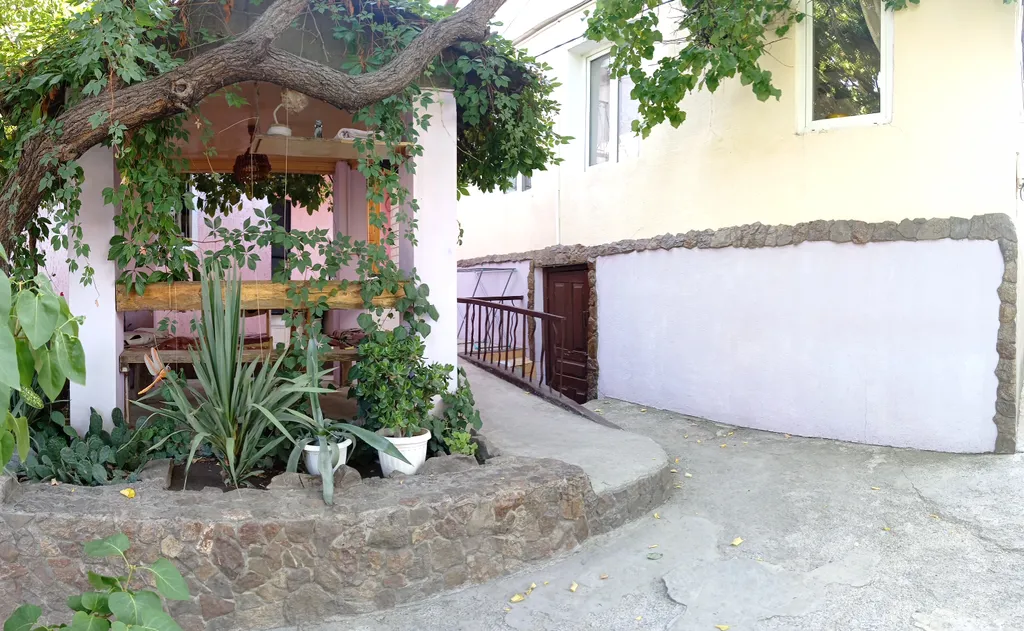 Двухкомнатный домик рядом с Кипарисовой аллеей