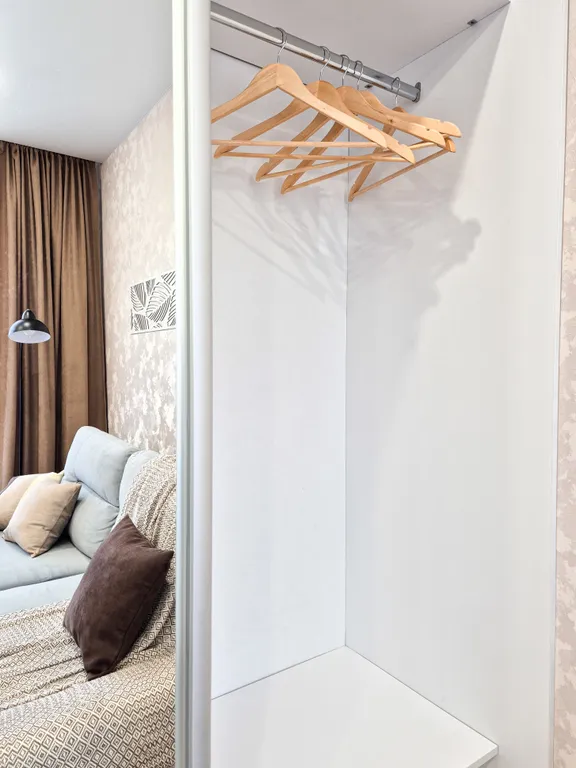 Потрясающая квартира с двумя балконами и видом на реку, лес и горы