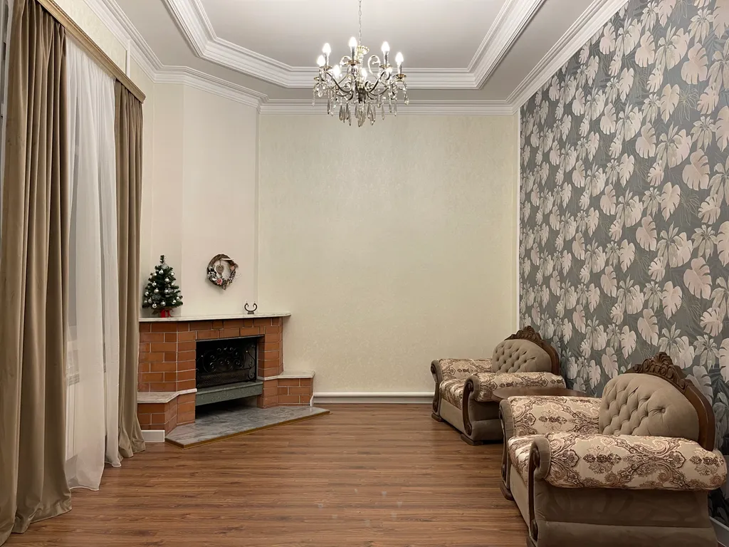 Старинный дом после реставрации в центре