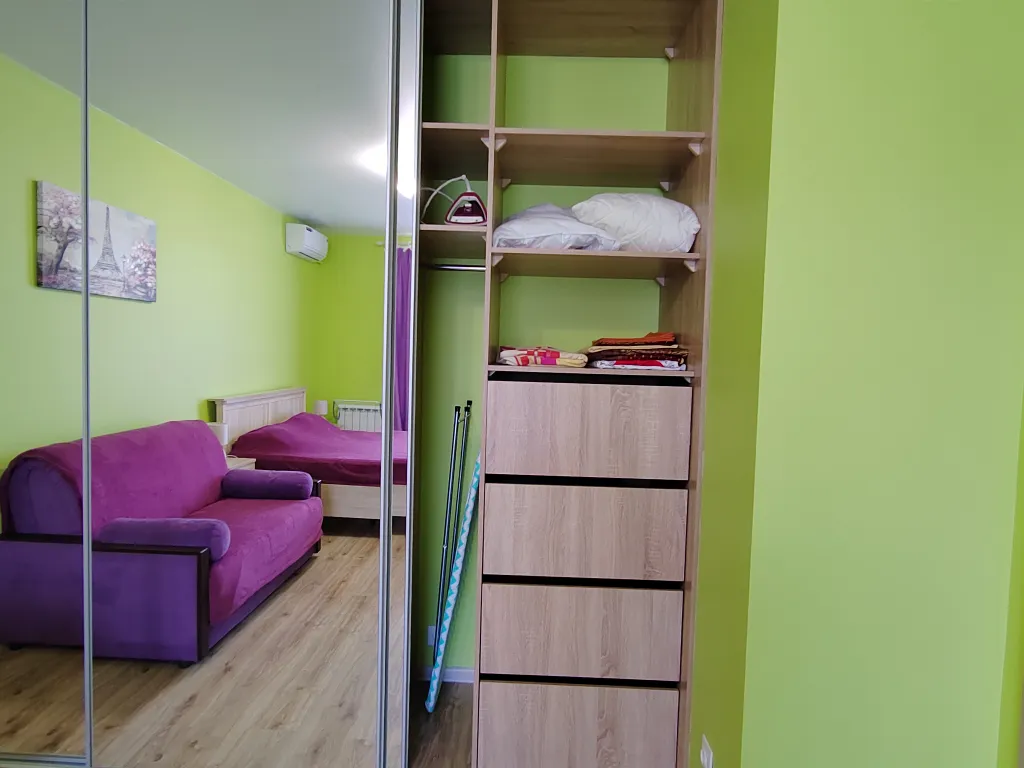 Уютная квартира с большой лоджией - террасой у открытого моря