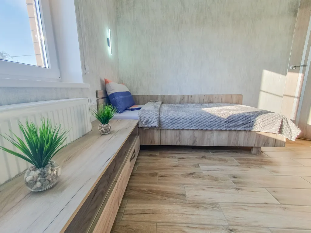 Отдельный дом с благоустроенным двором возле азовского моря