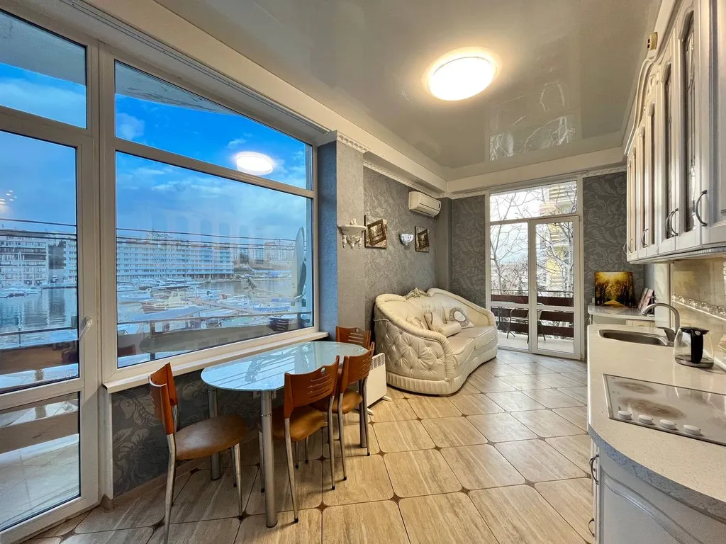 1 к.кв. пляж 10 мин Парк Победы Херсонес не берем плату за уборку