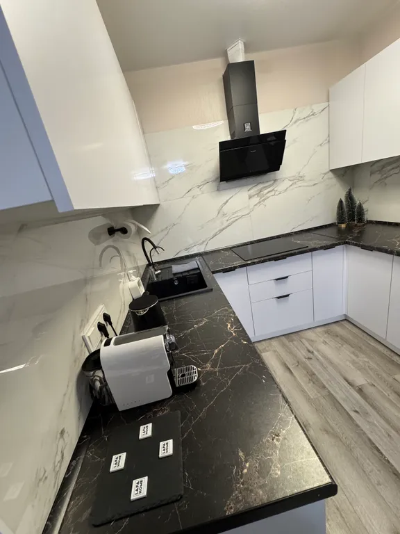 Апартаменты ЛАФА4 семейная с лоджией для 1-4 человек +  ребенок.