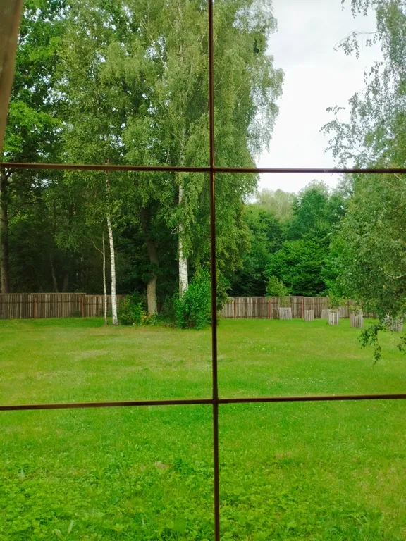 Дом с озером, река, лес