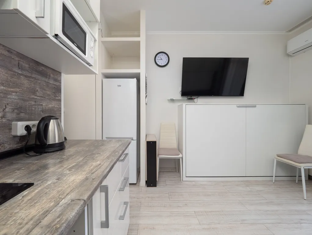 Квартира Квартира Светлая студия у моря с теплым бассейном — Сириус