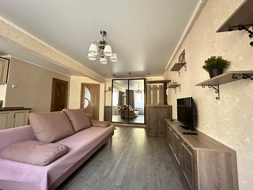 2х комнатная квартира-студия в центре города