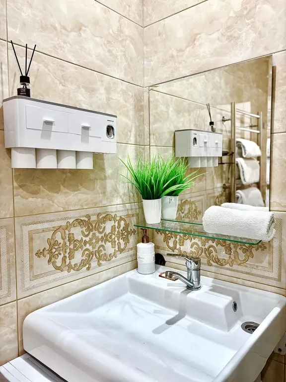 2-комнатная квартира на 1 этаже с отчетными документами — аренда посуточно в Шахты