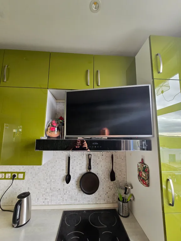 2-х комнатная квартира в Аэропорту с видом на ВПП, залив и г. Анадырь