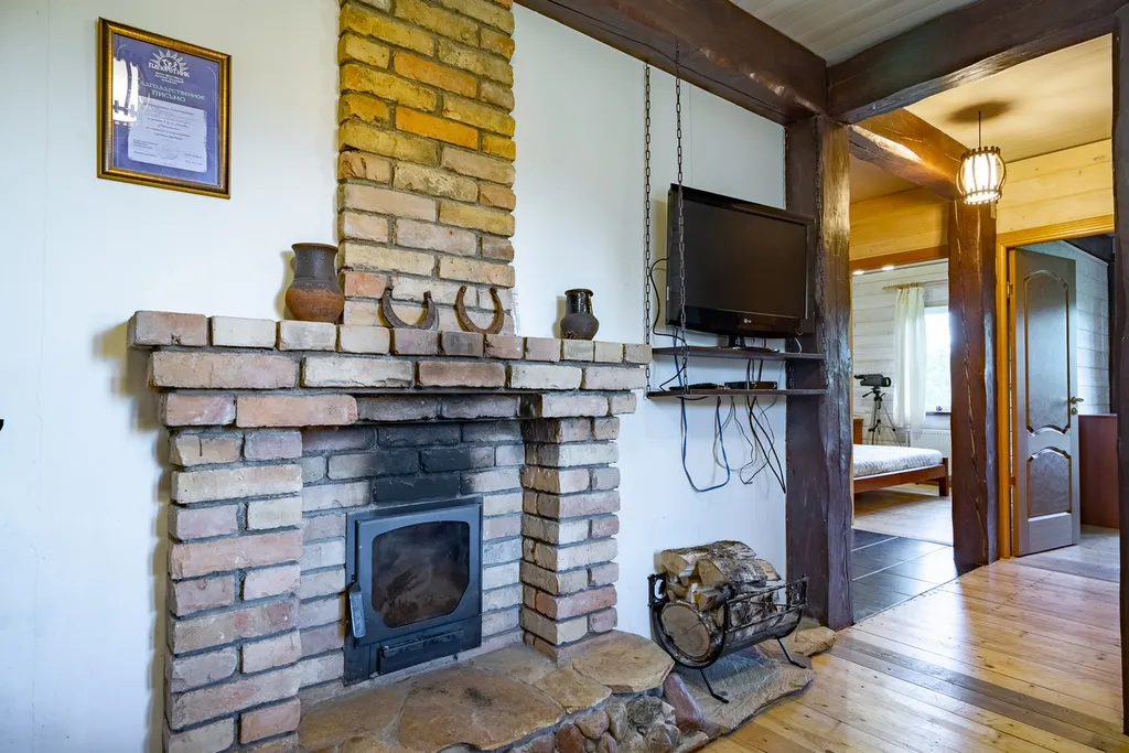 Коттедж Уютный дом с камином, баней на дровах и чаном в лесу на берегу реки — Старово