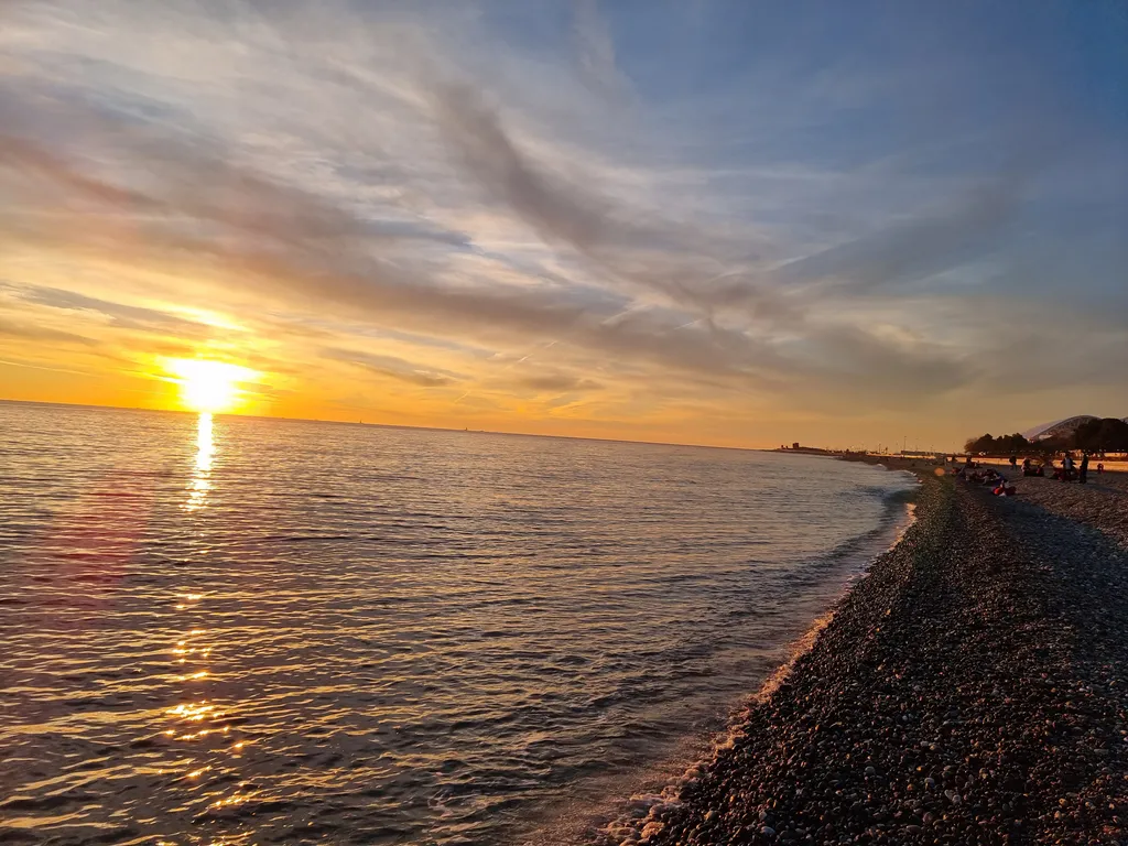 На самом берегу моря квартира для Вашей семьи