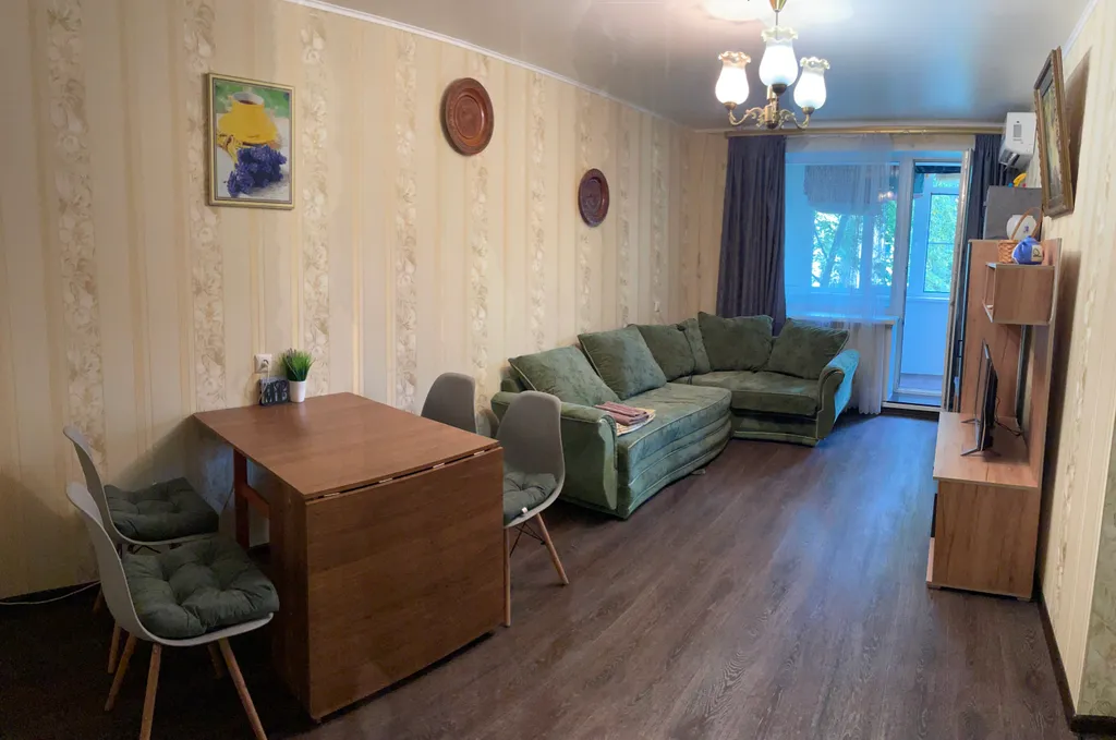 Уютная двухкомнатная квартира около парка
