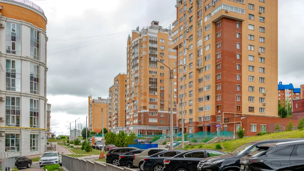 Просторная на заливе с панорамными окнами, кондиционер, 2 TV