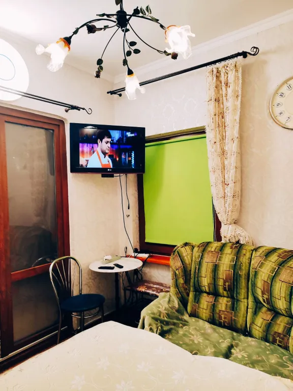 Коттедж Квартира в центре набережной у моря, в отдельно стоящем доме — Ялта