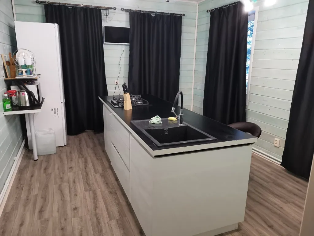 6-комнатный Дом