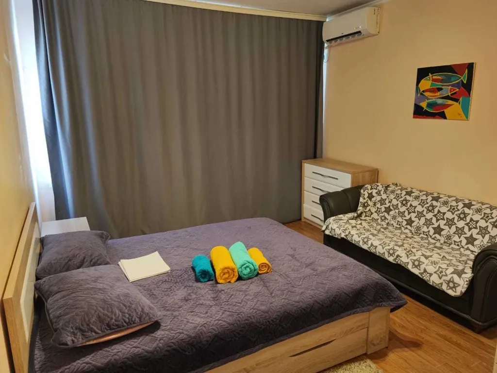 Стильная двухкомнатная квартира — аренда посуточно в Алматы