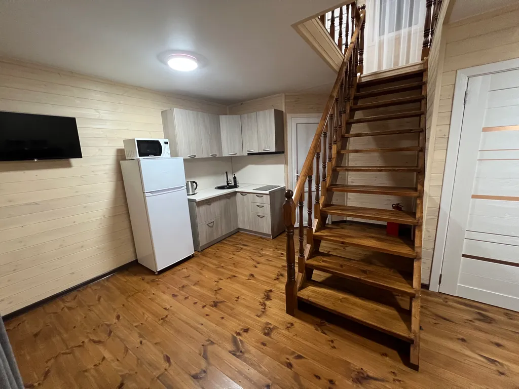 Коттедж с тёплым бассейном