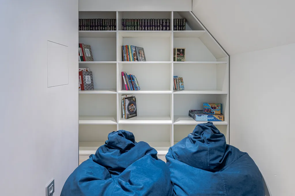 Двухуровневые апартаменты Смарт Хост с проектором и PS4