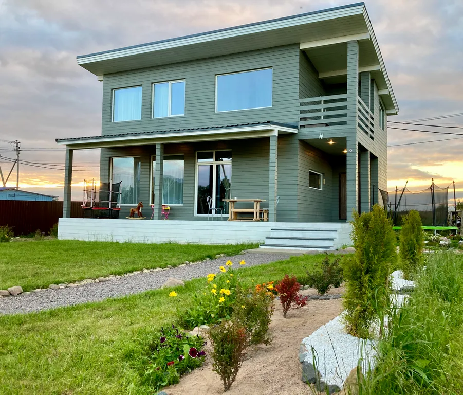 Коттедж Дом с отдельностоящий баней на дровах — Ропша