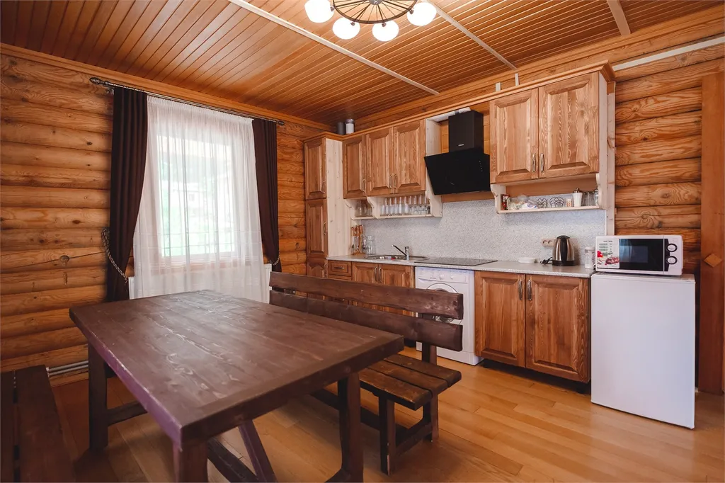 4-комнатный Дом