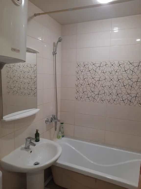 Уютная квартира рядом с КГУ, рынком