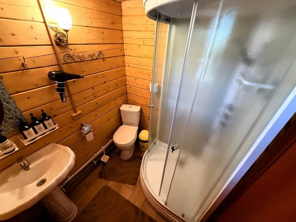 Дом с видом на озеро