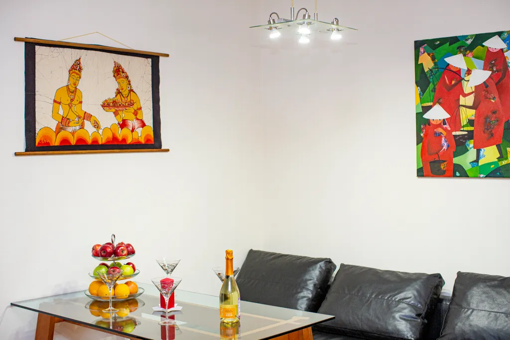 4BR Apartment next to St Isaak Cathedral