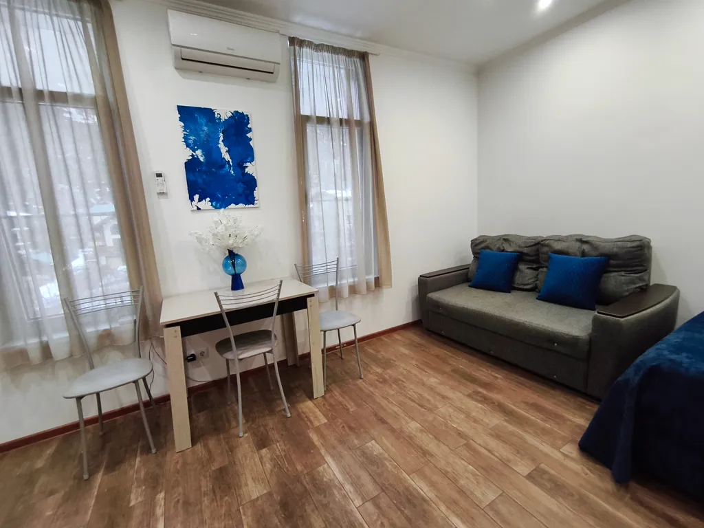 Современная студия в горах