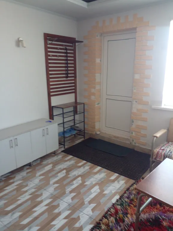 Эллинг на берегу моря