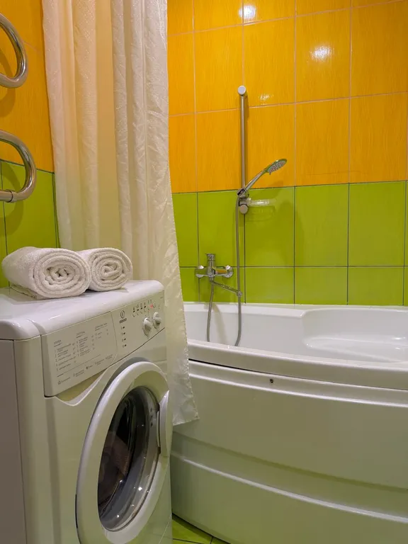 2-комнатная в районе обелиска