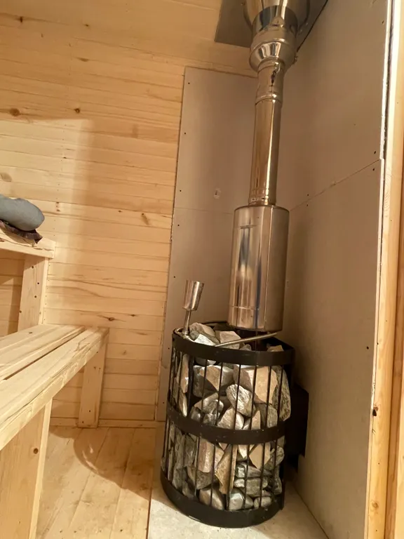 Дом с панорамными окнами и баней