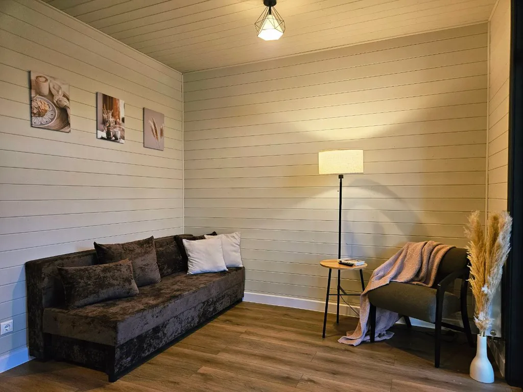 Уютный домик с большой террасой