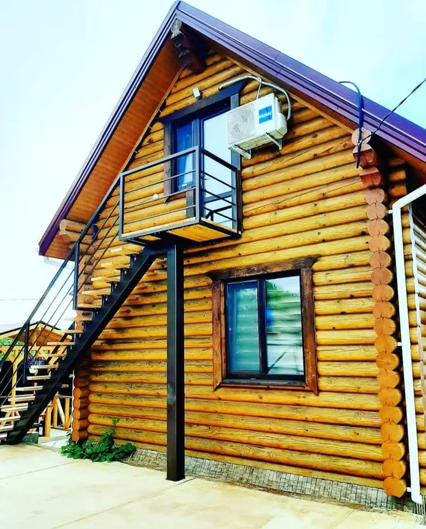 Квартира Мансардная квартира-студия в доме из сруба — Севастополь