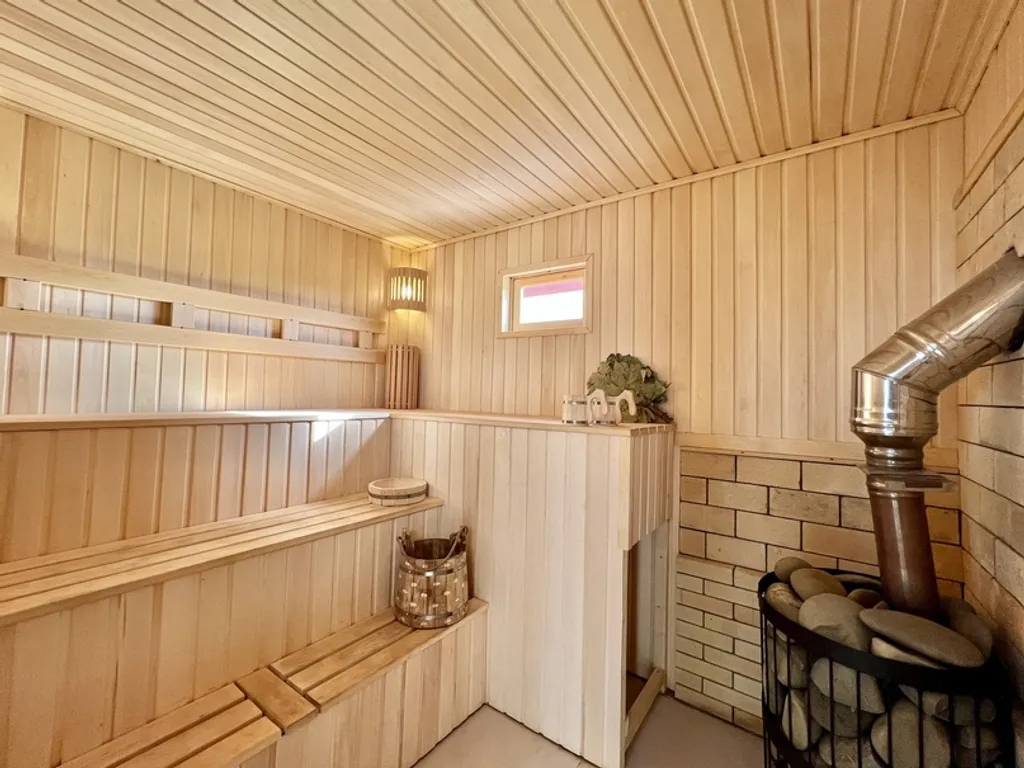 4-комнатный Дом