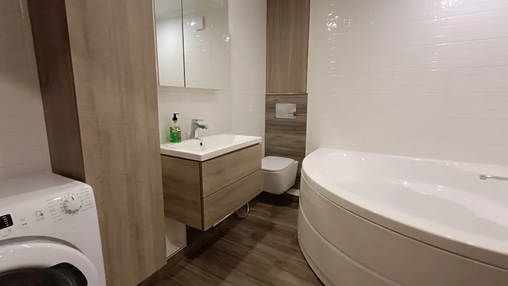 Квартира с двумя спальнями возле самого большого ТЦ города