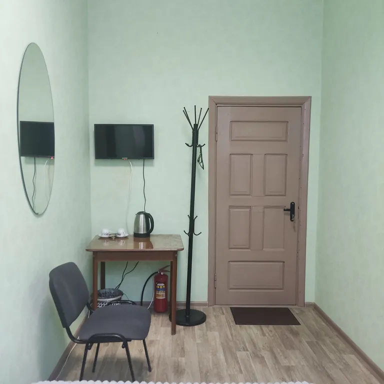 Двух-местный номер с двух-спальной кроватью эконом.