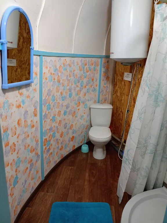 Юрта на берегу черного моря