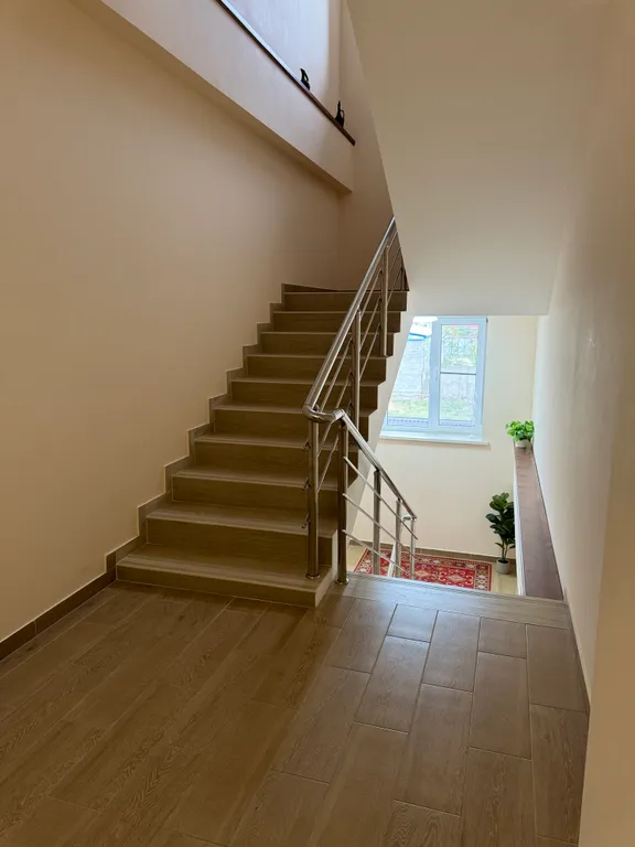 Апартаменты с видом на достопримечательность большую белую Месеть