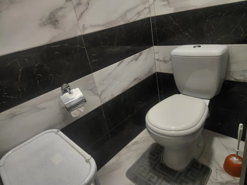 Уютная двухкомнатная квартира с евроремонтом в самом центре города