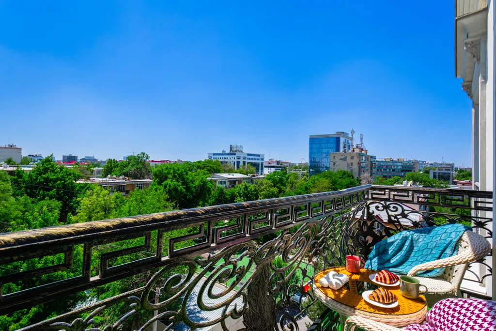 Просторная солнечная квартира в жк "Казахстан"