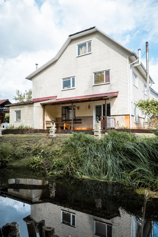 Abramovich House - Большой коттедж с видом на пруд и лес