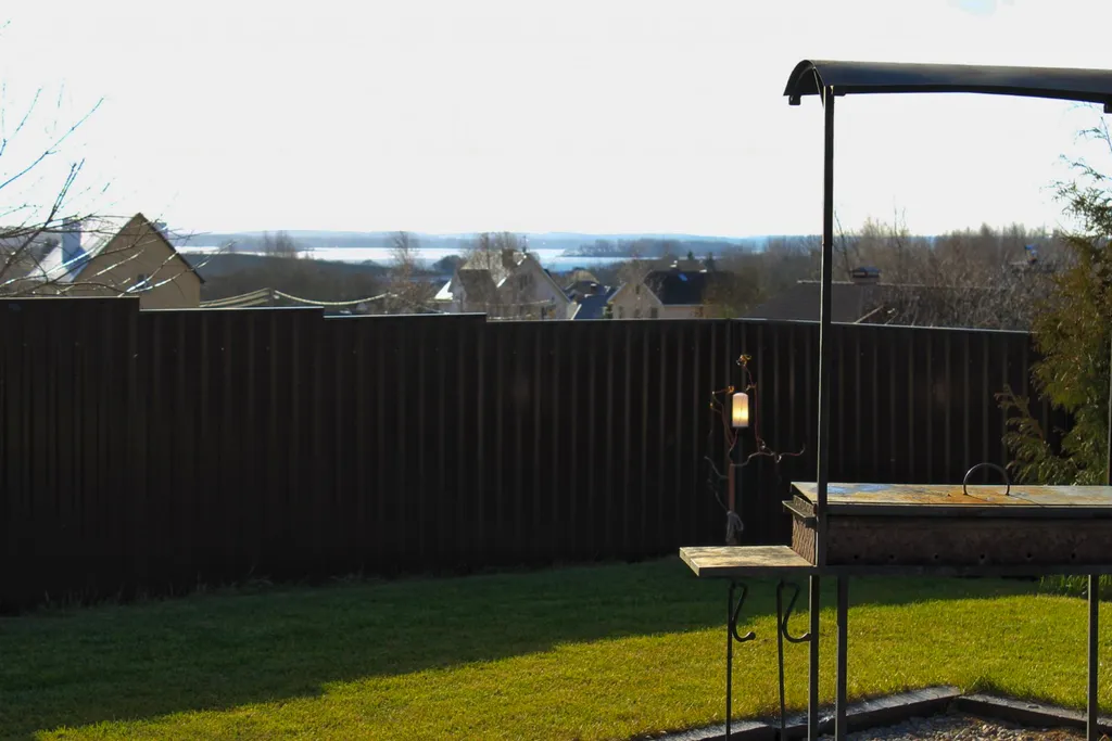 Шале с панорамным видом на Минское море