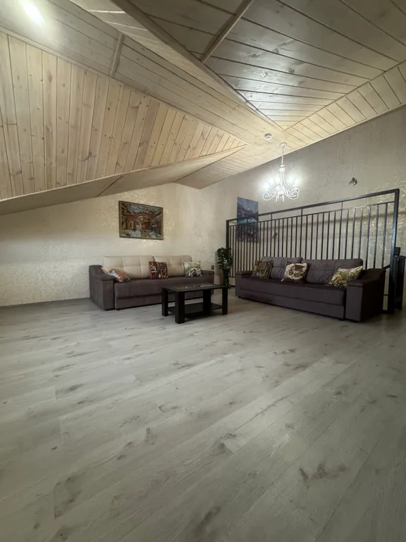 5-к. Таунхаус на Банном