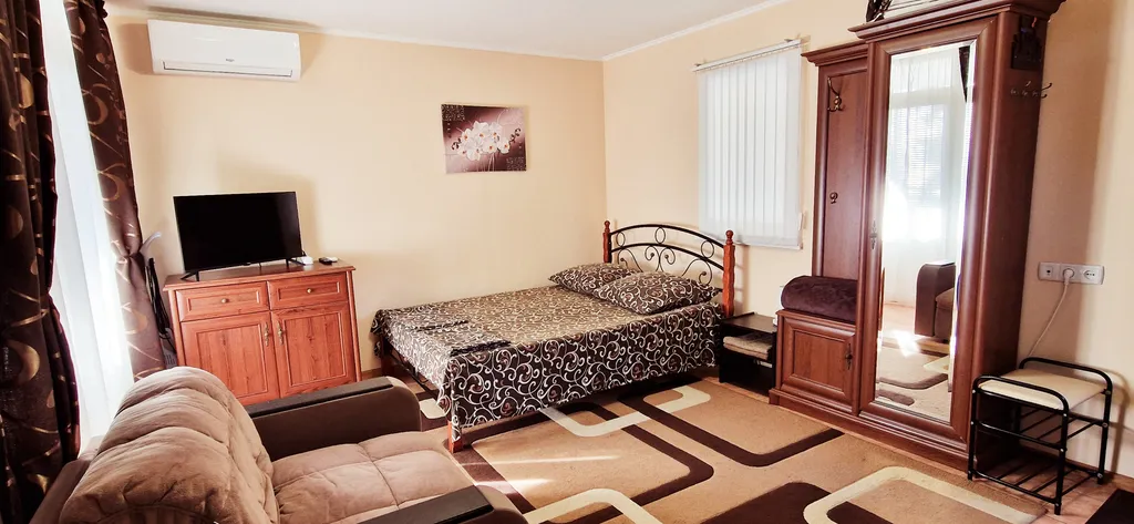 Студия с балконом